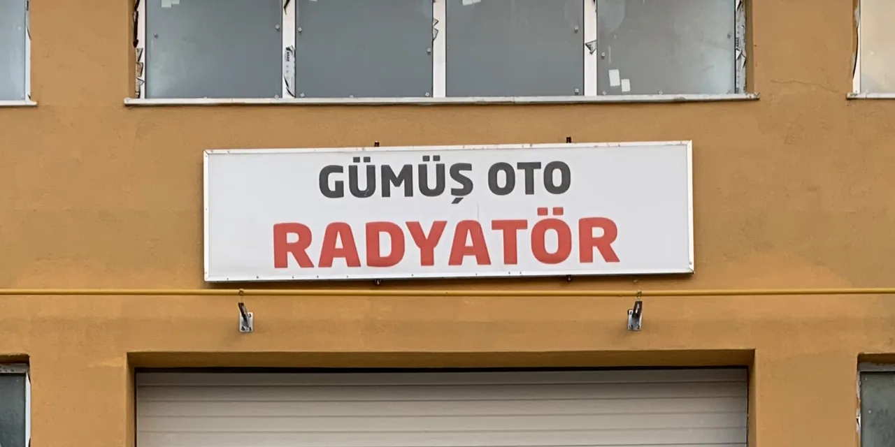 Gümüş Oto Radyatör kapak görseli