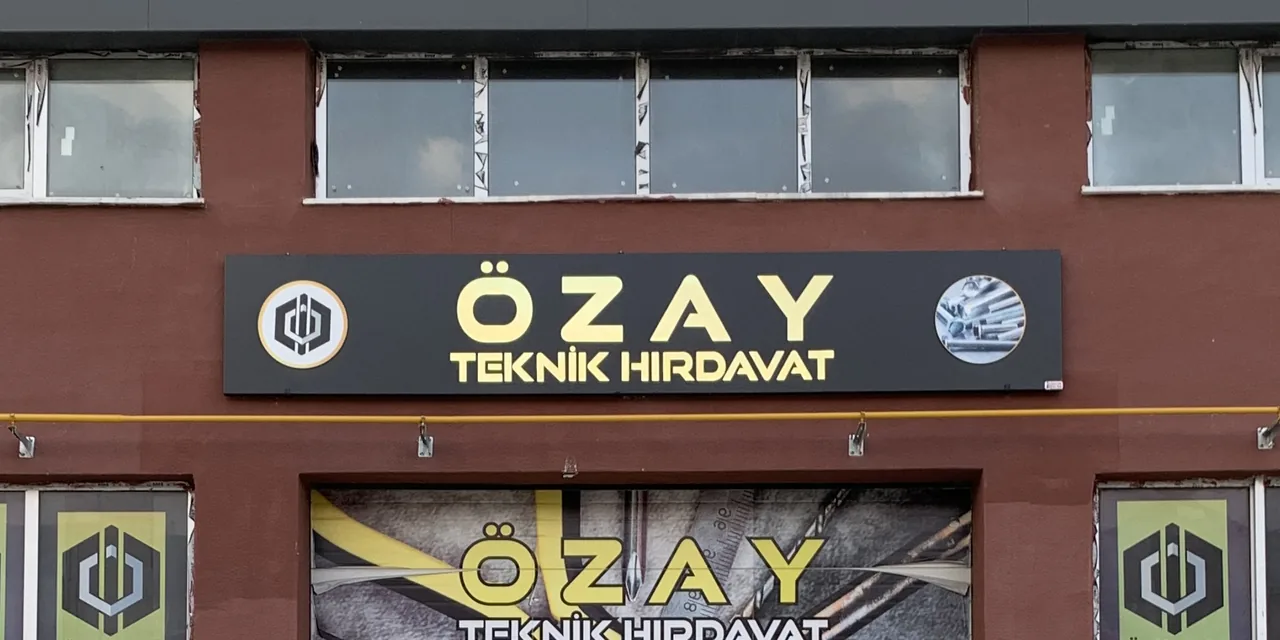 Özay Teknik Hırdavat kapak görseli