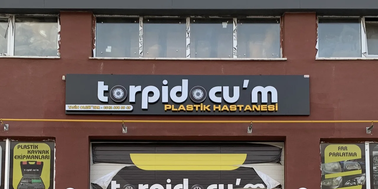 Torpidocu'm Plastik Hastanesi kapak görseli
